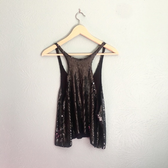 Black sequin racerback tank top - Picture 2 of 6